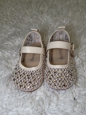 Kong Cream Rhinestone Mesh Mary Jane Shoes